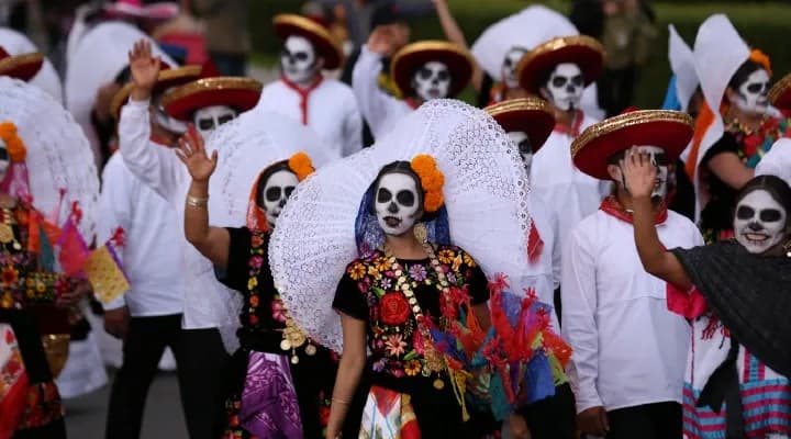 Day of the Dead in Mexico: Connecting Soul and Tradition