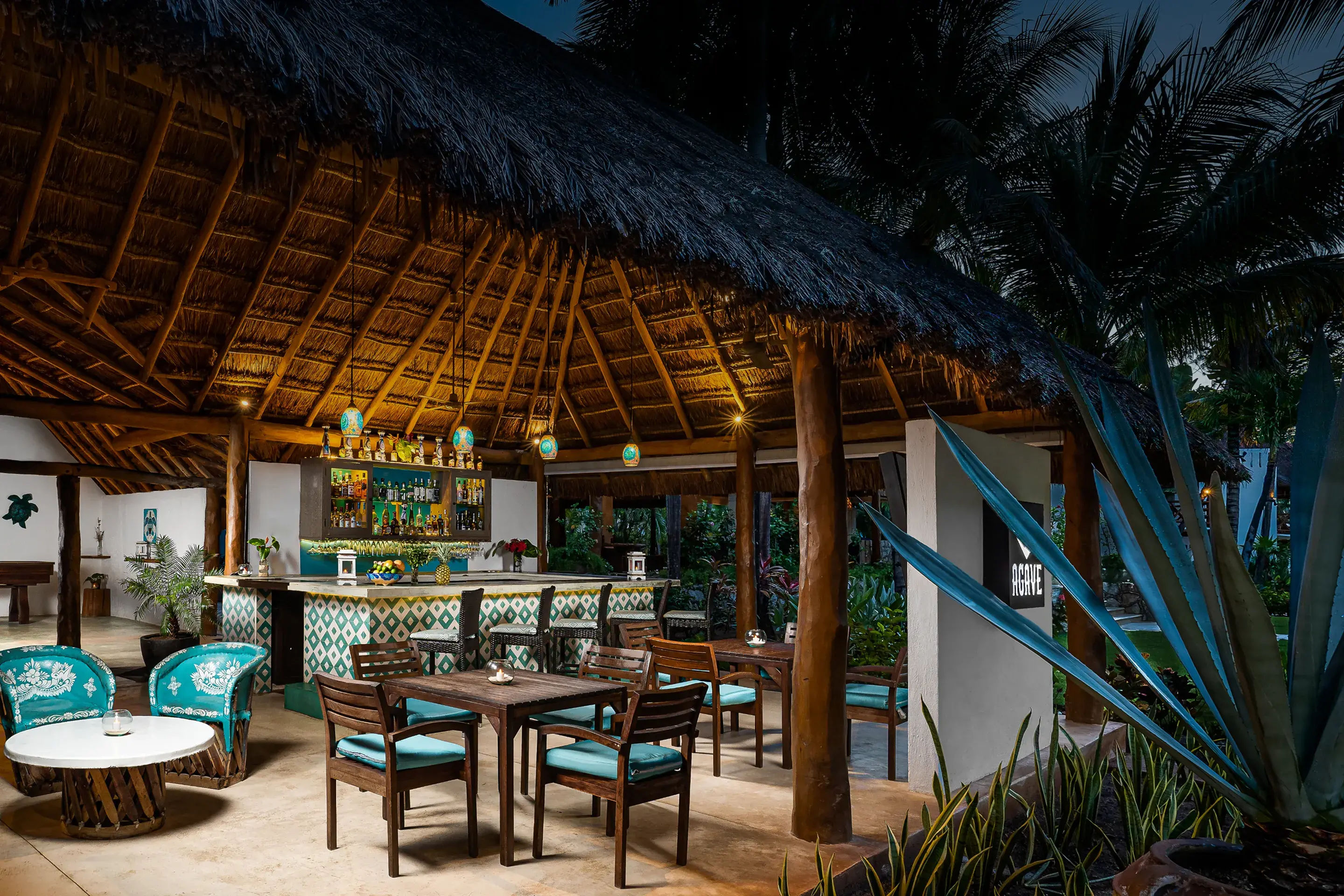 Agave Bar in Playa del Carmen | Mahekal Beach Resort